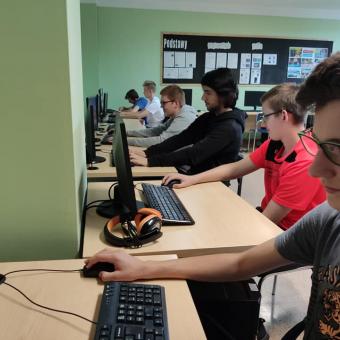 Zajęcia w technikum informatycznym