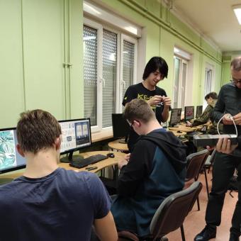 Zajęcia w technikum informatycznym