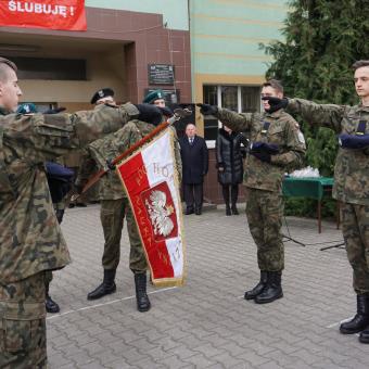 Ślubowanie klas z innowacją wojskową